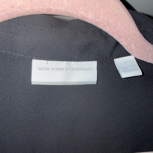 New York & Company Black Sleeveless Blouse - Picture 2 of 3